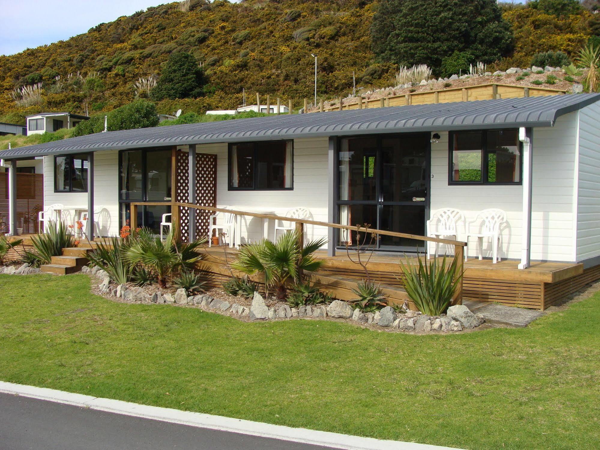 Bowentown Beach Holiday Park Waihi Exterior photo